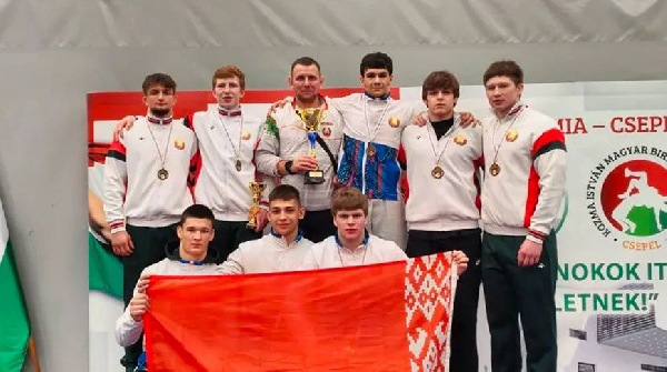 Белорусские борцы выиграли шесть наград юниорских соревнований в Венгрии
