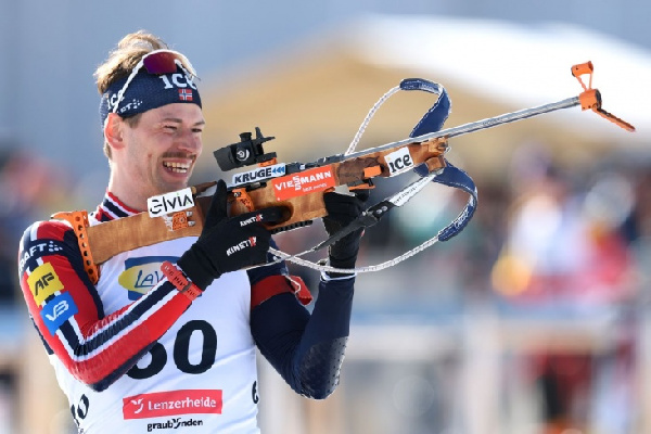 Всё как в Эстерсунде: мужская сборная Норвегии выиграла эстафету в Хохфильцене