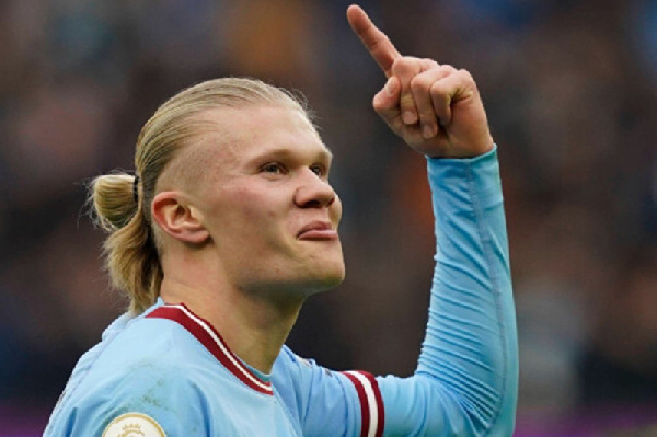 Холанд подарил самую дорогую книгу Норвегии управлению родного города