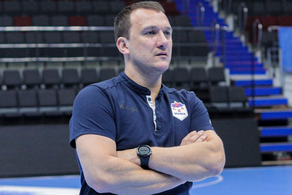Дмитрий Никуленков: "В другой чемпионат пока еще рано, надо набираться опыта здесь"