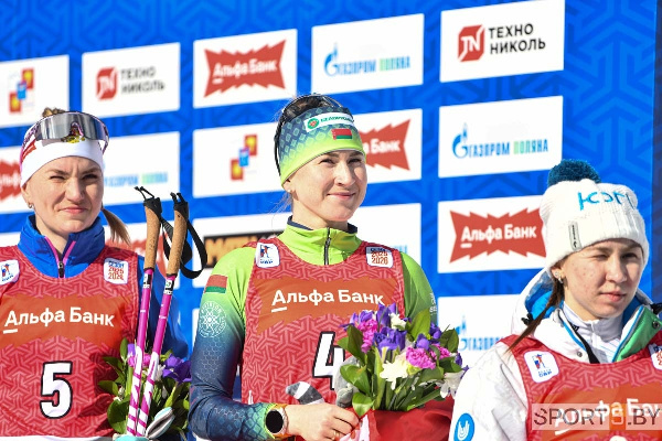 "На тренажере": Смольские учат сына стрелять из биатлонной винтовки 