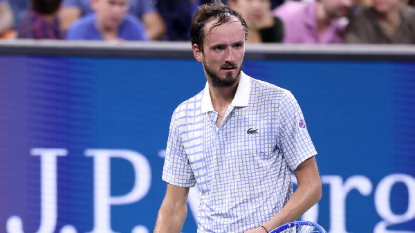 Россиянин Даниил Медведев вышел в четвертьфинал турнира ATP в Китае
