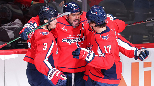 Два ассиста Протаса помогли "Вашингтону" обыграть "Каролину" в матче НХЛ