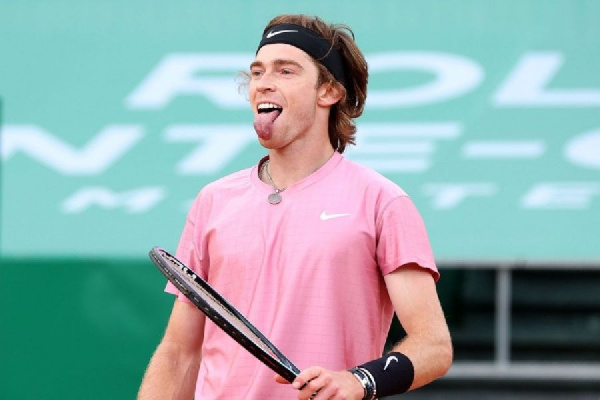 Андрей Рублев выиграл стартовый матч "Мастерса" в Париже