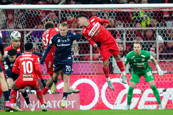 Московский "Спартак" пропустил от "Динамо" пять мячей впервые с 2012 года