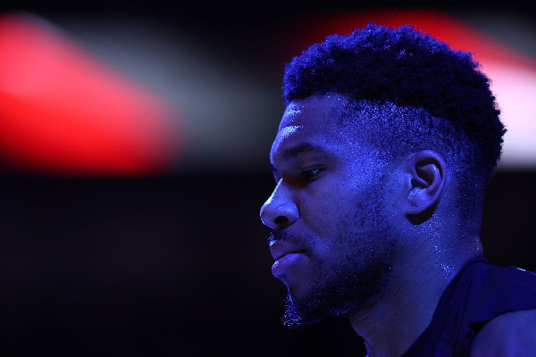 Состав "Лейкерс" Леброна Джеймса и Луки Дончича может пополнить еще один звездный баскетболист