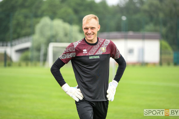 Голкипер сборной Беларуси назвал команду, которая выиграет высшую лигу-2025