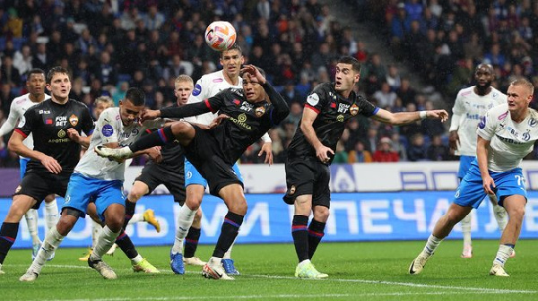 "Динамо" по пенальти обыграло ЦСКА в матче Зимнего Кубка РПЛ