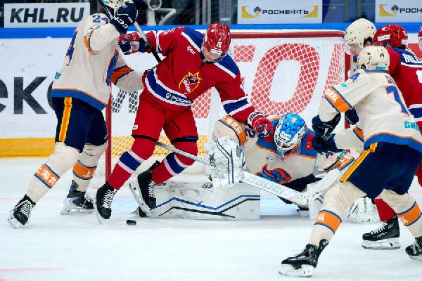 Вот это игра! Ассист Дроздова помог ЦСКА отыграться с 0:4 в матче с "Шанхай Дрэгонс"
