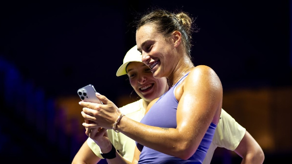 Соболенко только третья, Швёнтек покинула топ-10: чемпионская гонка WTA