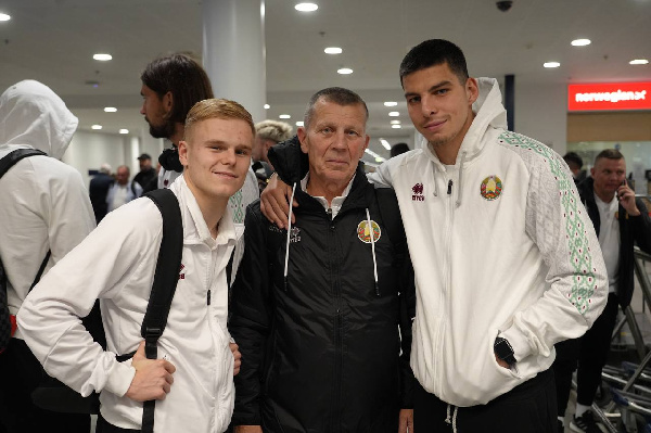 Добрались... Сборная Беларуси прибыла в Данию к матчу отбора ЧМ-2026