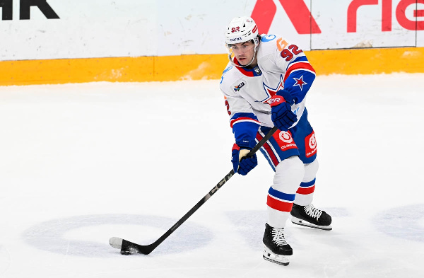 Источник: Дюбе имеет конфликт с главным тренером — игрока готовят к обмену