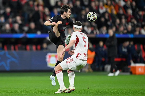 "Байер" сыграл вничью с "Олимпиакосом" и вышел в 1/8 финала Лиги чемпионов