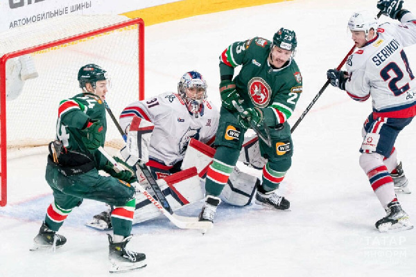 "Ак Барс" без белорусов разгромил "Нефтехимик" в "дерби Татарстана"