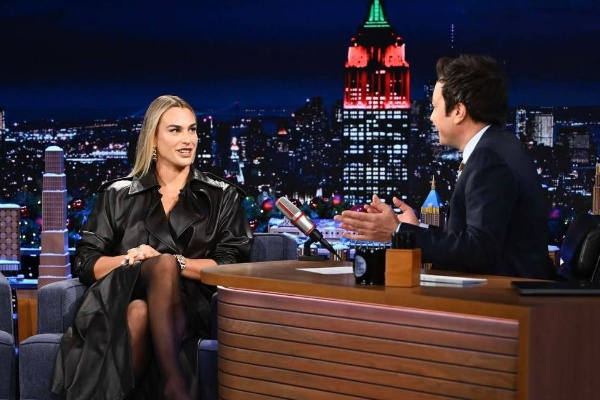 Арина Соболенко и Джимми Фэллон сняли совместное видео для ТикТок