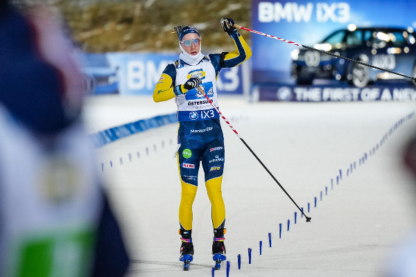 Шведы выиграли одиночную смешанную эстафету на домашнем этапе Кубка мира