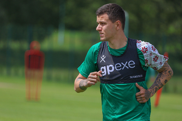 "Дерзкий, наглый": Экс-партнёр Лисаковича раскритиковал форварда сборной Беларуси