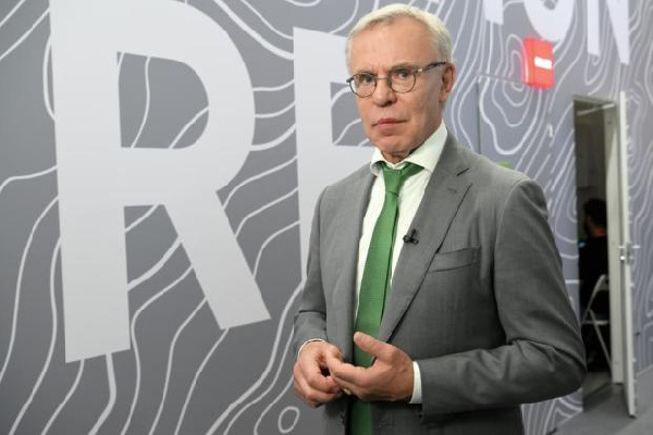 "Не понимаю, что происходит". Вячеслав Фетисов раскритиковал натурализацию легионеров