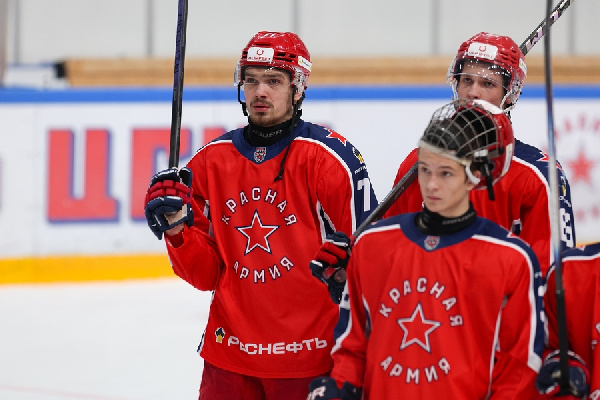 "Шинник" заинтересуется? Белорусский нападающий покинул состав "Красной Армии"