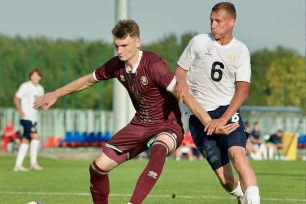 Сборная Беларуси U-19 крупно уступила сверстникам из России