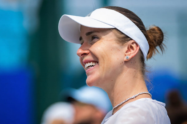 Свитолина вышла в четвертьфинал турнира WTA-1000 в Ухане, обыграв китаянку