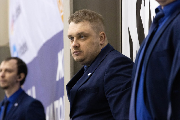 Роман Юпатов — о матче с "Могилевом": "За что люблю свою команду, так это за то, что перед каждым периодом не знаешь, какой будет сценарий"