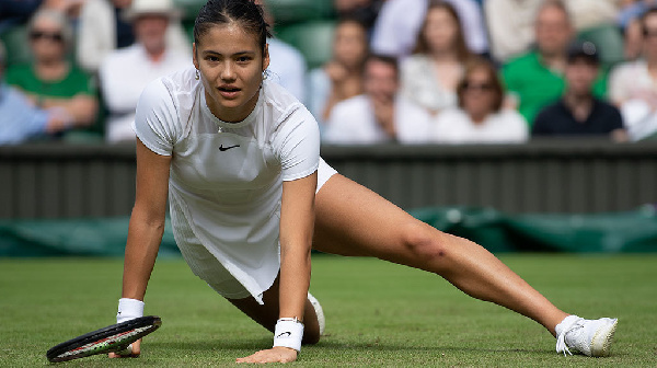 Эмма Радукану снялась с турнира WTA-1000 в Пекине