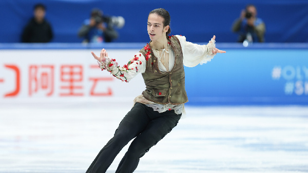 Фигурист Пётр Гуменник поделился уроками любви из "Евгения Онегина"