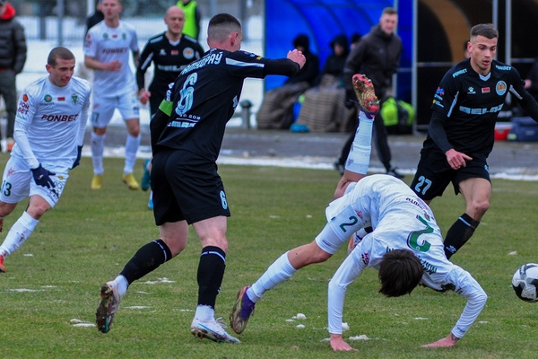 Медали всё дальше: "Торпедо" дома уступило "Гомелю" в перенесенном матче Высшей лиги