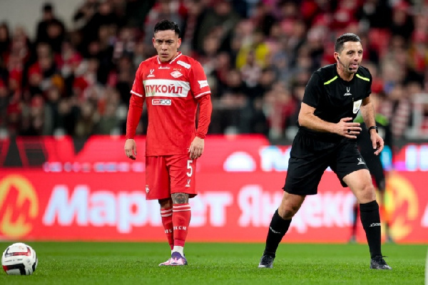 Матч "Сочи" и "Спартака" отложен и может быть перенесен из-за атаки БПЛА