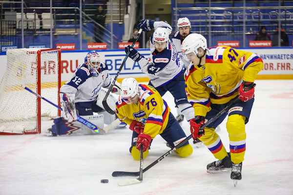 Гол вратаря помог "Торпедо-Горькому" выйти в финал Кубка Дружбы — ВИДЕО