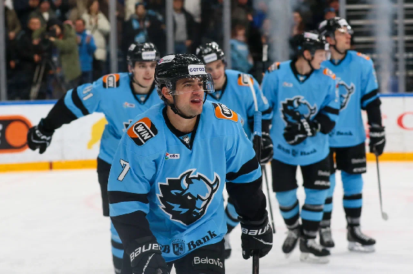 Тренер минского "Динамо" рассказал, почему Усов и Энас пропускают матч с "Адмиралом"