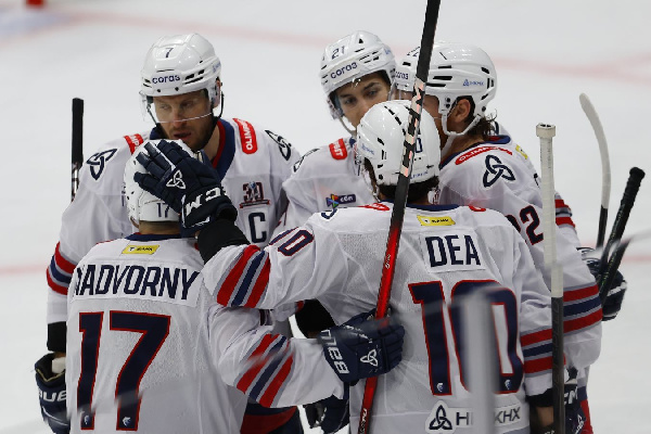 "Нефтехимик" разгромил "Торпедо" Кульбакова, Белевича и Принса в матче КХЛ