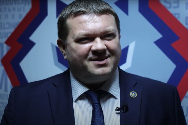 Дмитрий Кравченко: "Чемпионат нельзя выиграть также быстро, как отрастить усы"