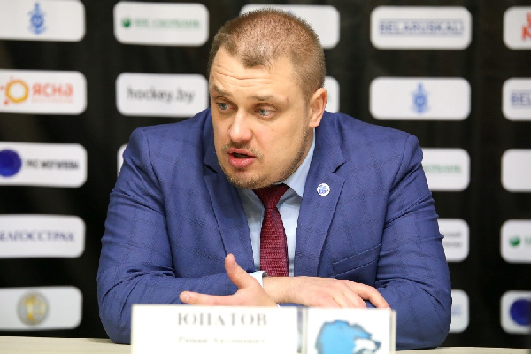 Роман Юпатов: "Если бы у ребят была выше конкуренция, прогресс шел бы намного быстрее, но когда они понимают, что при своих ошибках на 90 процентов они окажутся в составе, вопросы есть"