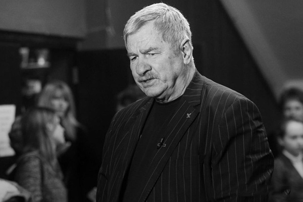 Международная федерация баскетбола почтила память Ивана Едешко