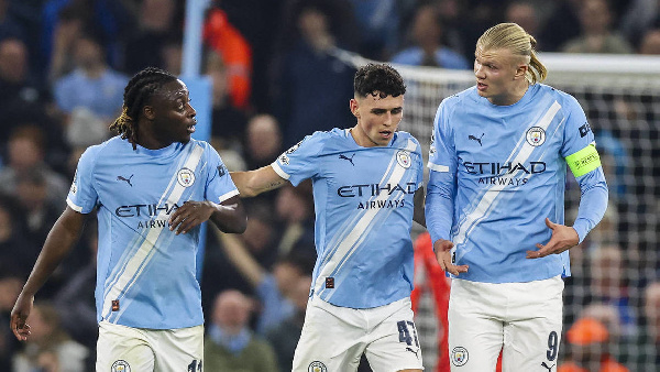 "Ман Сити" разгромил "Ливерпуль" и поднялся на вторую строчку: итоги АПЛ