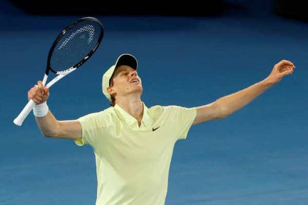 Синнер рассказал, где оставит трофей за победу на Australian Open