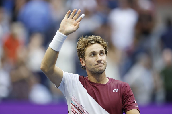 Топовый теннисист снялся с турнира АТР-500 в Далласе