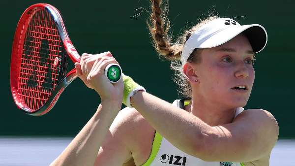 Рыбакина удалила Instagram после сенсационного вылета из WTA-500 в Лондоне