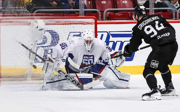 "Лада" забросила на первой минуте, но была бита "Трактором": как сыграл Бокун?