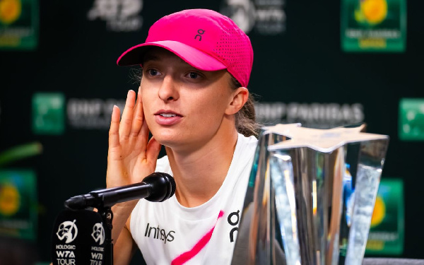 Швёнтек обошла Соболенко и в Чемпионской гонке WTA