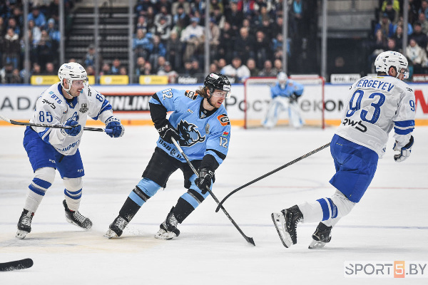 "Немного поднажать": форвард минского "Динамо" — предстоящем матче в Москве