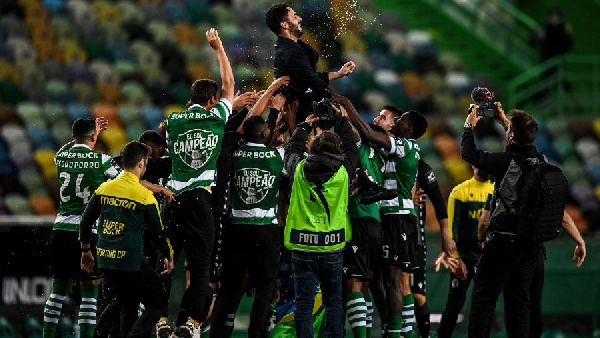 Лиссабонский "Спортинг" стал чемпионом Португалии