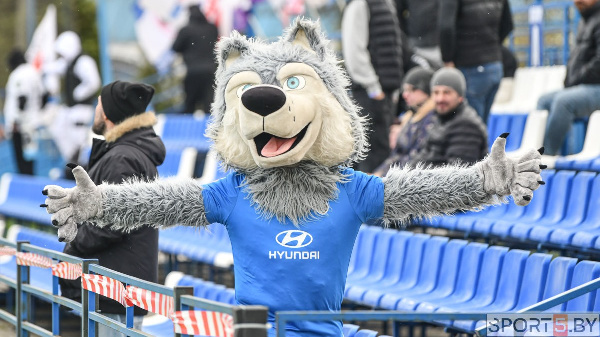Никогда такого не было, и вот опять: высшая лига вернулась на СОК "Олимпийский"