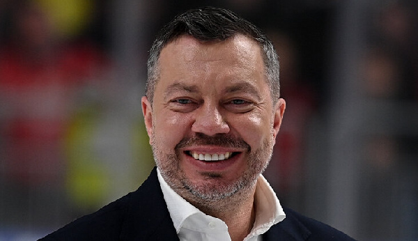 Главный тренер ЦСКА: "Интересный парень Вадим Мороз, не зря играет в первом звене с Шипачевым и Волковым"