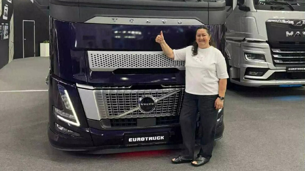 Вяльбе сфотографировалась на фоне нового Volvo — в Норвегии начали расследование из-за "дырявых" санкций