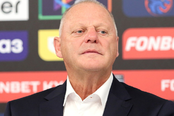 "Одна команда здорово сыграла матч, вторая на него не вышла": Галлан — о поражении 0:9 от "Трактора"