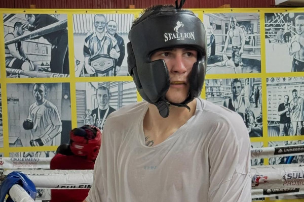 Вадим Волчек вышел в четвертьфинал чемпионата мира по боксу