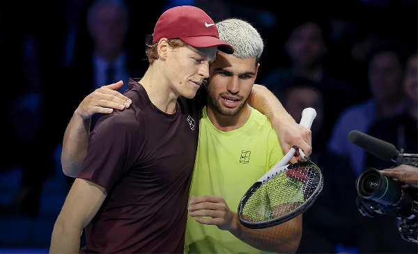 Синнер и Алькарас рвутся в финал: расписание пятницы на Australian Open